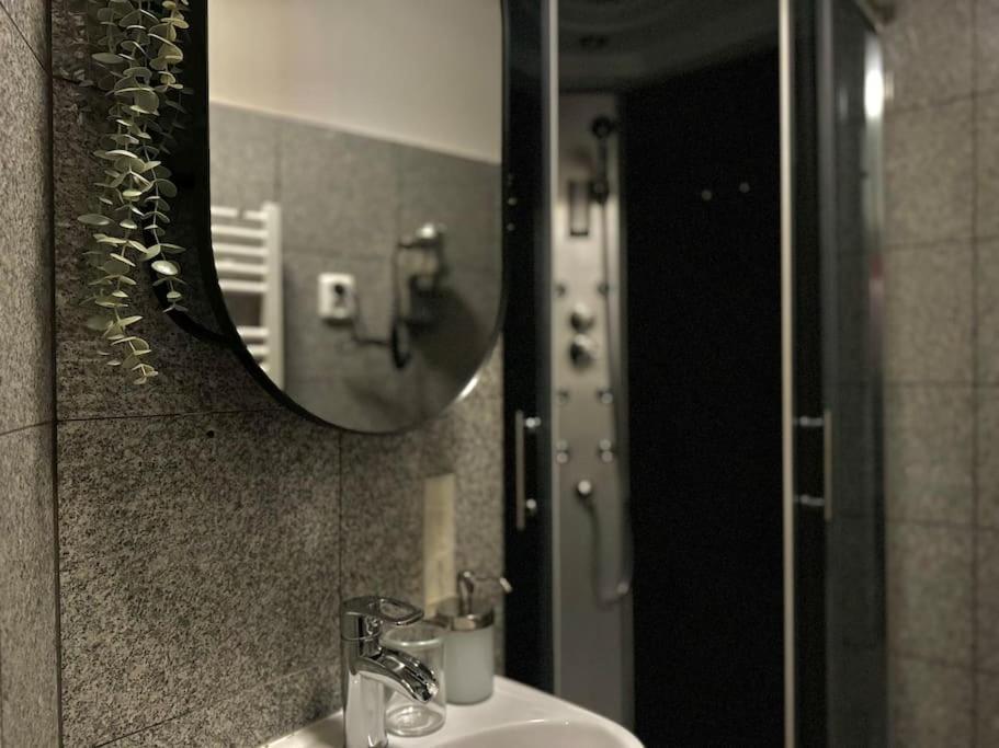 Cherry - Prague Apartment מראה חיצוני תמונה